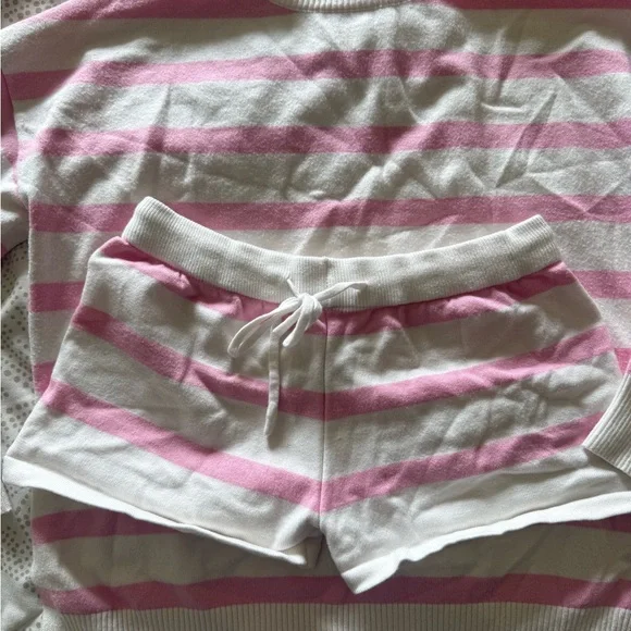 White and Pink Striped Knit Sweater Set - Picture 2 of 3